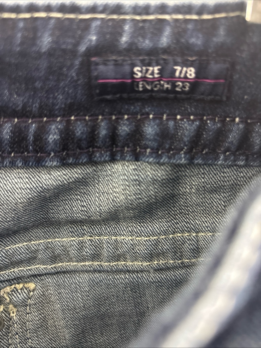 Vigoss The Dublin Capri Women’s Size 7/8 Length 23 Distressed Jeans - Picture 10 of 10